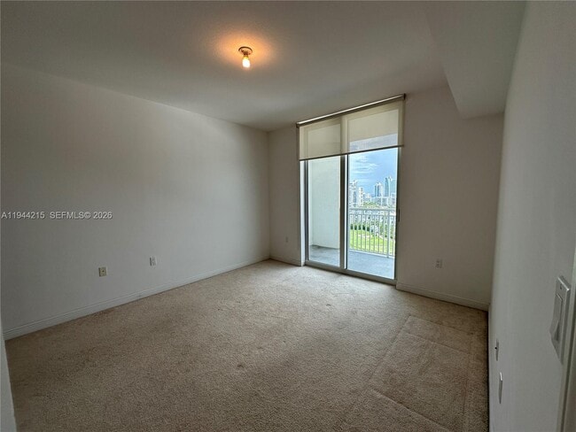 Building Photo - 1755 E Hallandale Beach Blvd