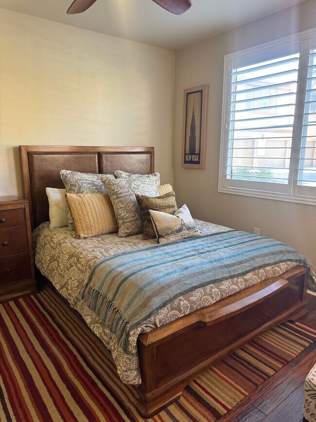 Building Photo - WOW-Factor Alert: Fully Furnished & Remodeled 2BD/2BA First Floor Condo in Wingfield Springs!