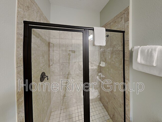 Building Photo - 531 Lasso Dr