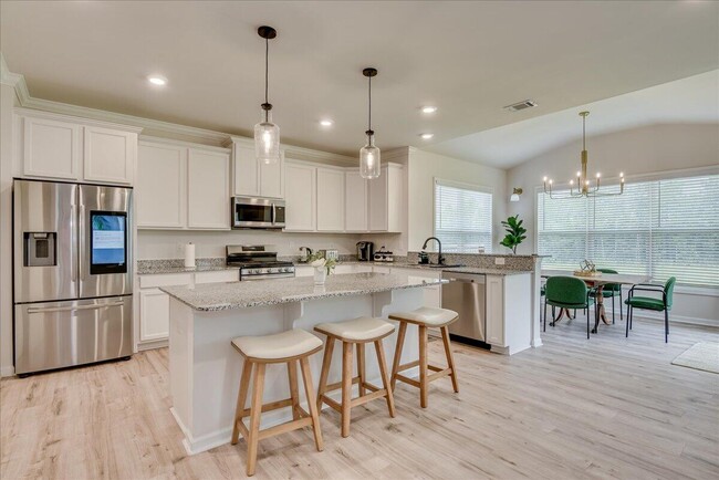 Building Photo - 6233 High Top Ln