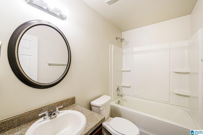 Building Photo - 331 Woodland Trl