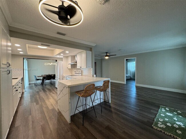 Building Photo - 2631 NW 94th Ave