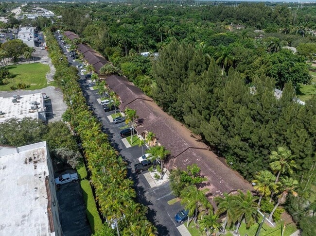 Building Photo - 6149 Garden Ct