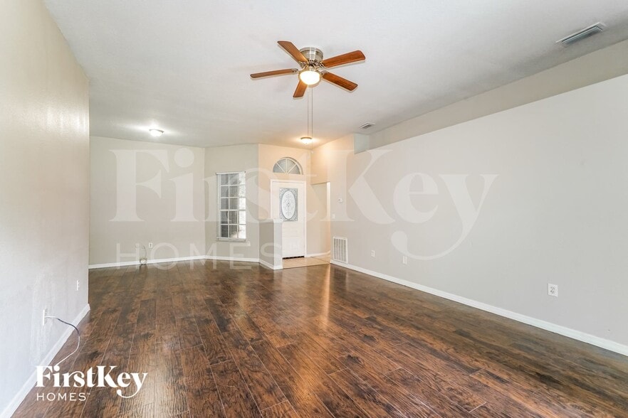 Building Photo - 7009 Scenic Hills Blvd