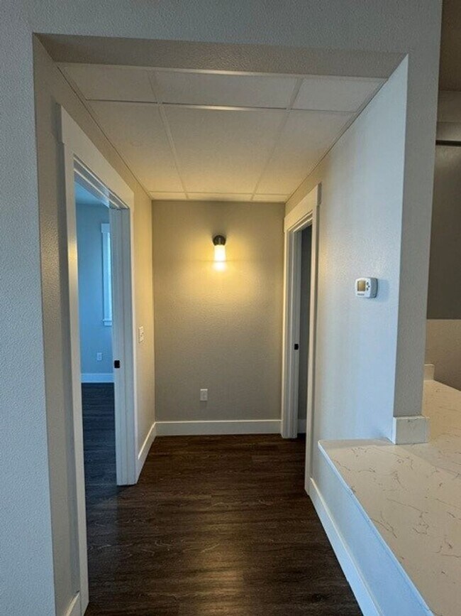 Building Photo - RH204 - 6046-6048FA