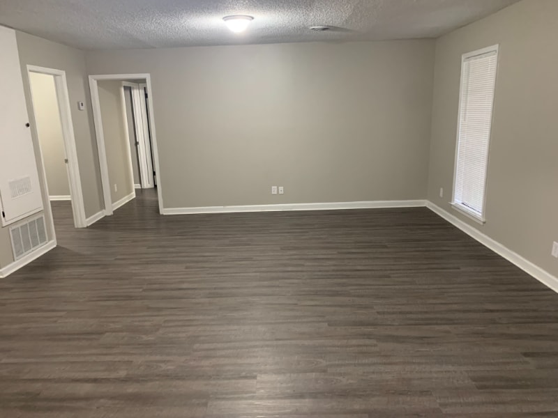 Building Photo - 651 Sarver Ave