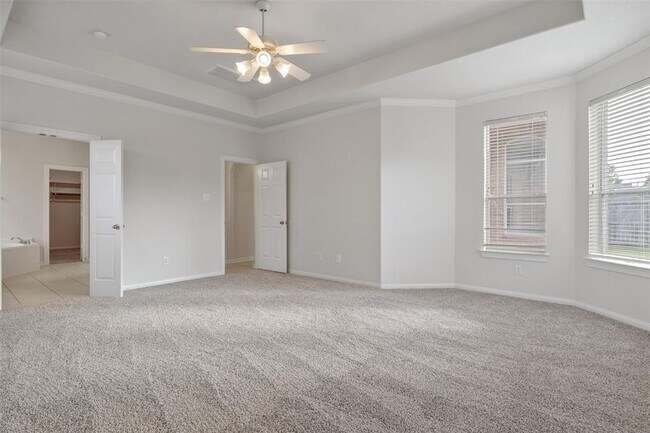 Building Photo - 2126 Fortuna Bella Dr