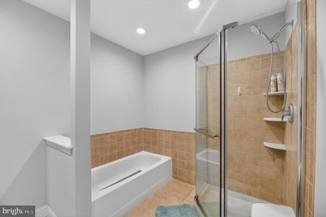 Building Photo - 133 Andover Pl