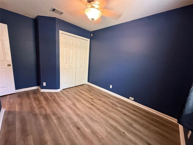 Building Photo - 1505 Muledeer Run