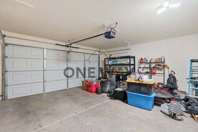 Building Photo - 127 S Parkwood