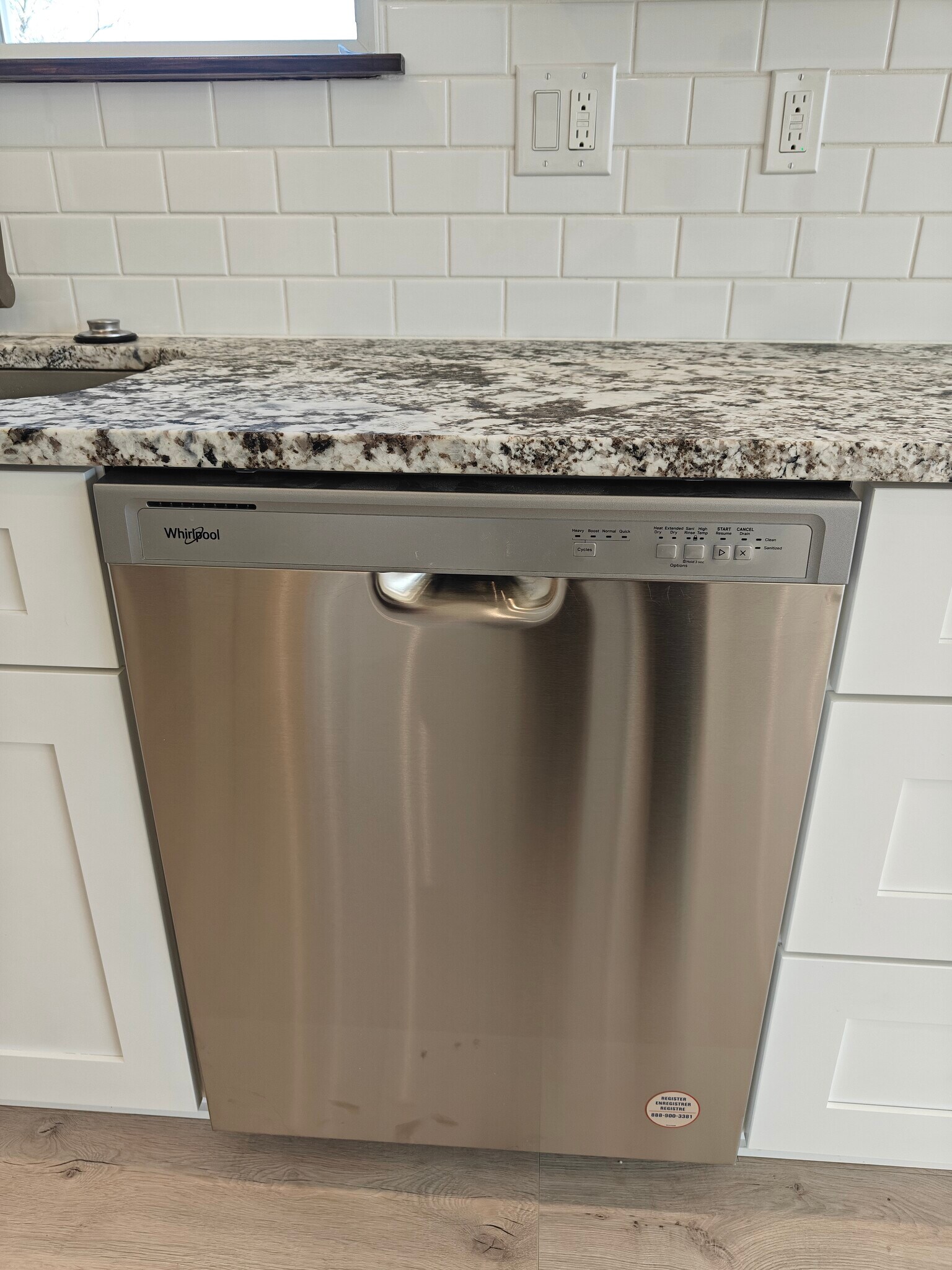 Dishwasher - 6662 S Highland Dr