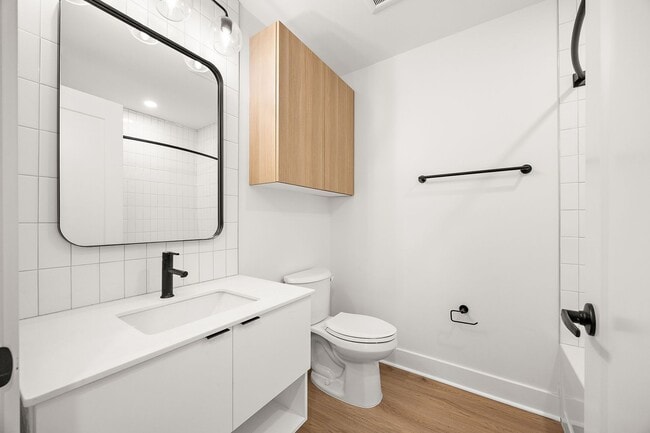 Building Photo - Tatnall West 8720 Landlord