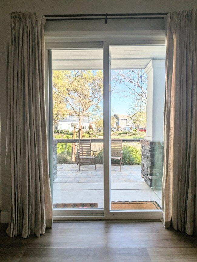 Building Photo - Pleasanton 4 Bed / 3 Bath, Top Rated Schools, Solar