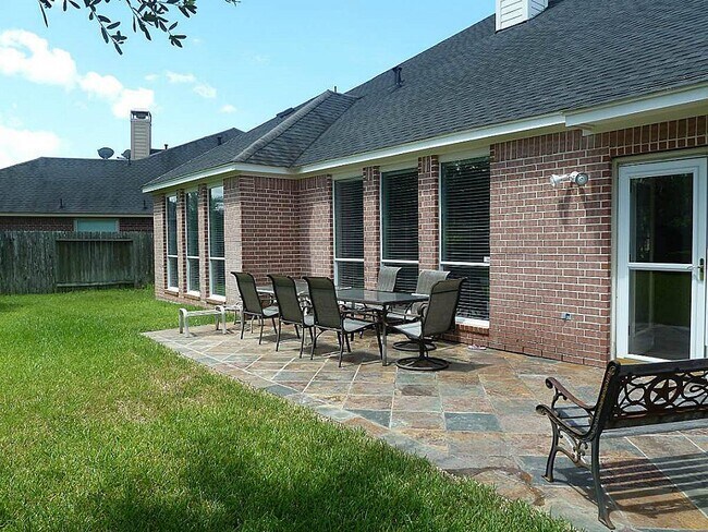 Building Photo - 6143 River Mist Ct