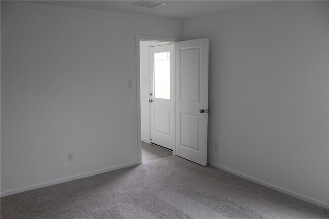 Building Photo - 3128 Twisted Myrtle Dr