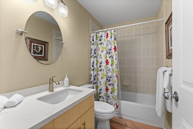 Building Photo - 2 Bedroom Furnished Condo at Kona Sea Ridge