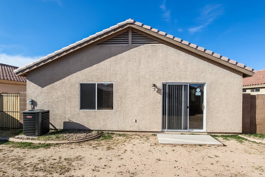 Building Photo - 12649 W Shaw Butte Dr