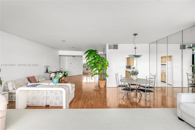 Building Photo - 4925 Collins Ave