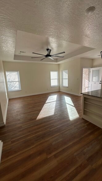 Building Photo - 7201 Texas Rd