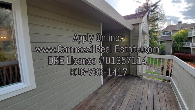 Building Photo - 206 Live Oak Cir