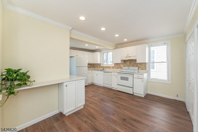 Building Photo - 108 Lafayette St