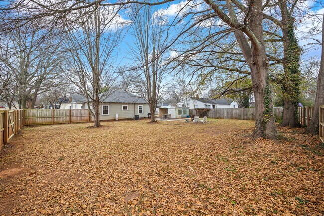 Building Photo - Historic Charm Meets Smart Design—2BR Home Near Downtown