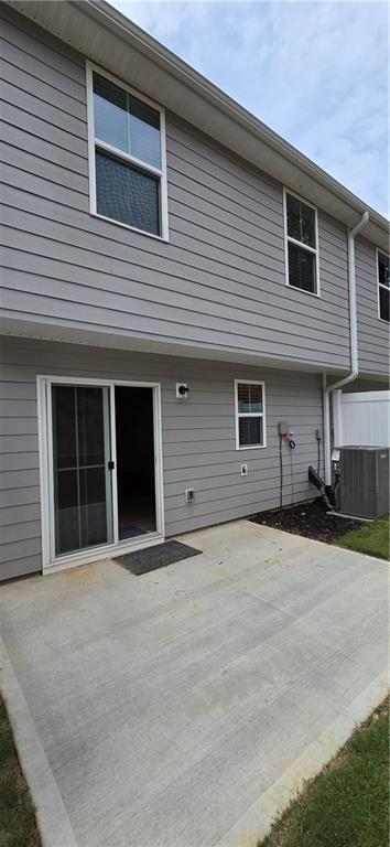 Building Photo - 24 Downing Dr