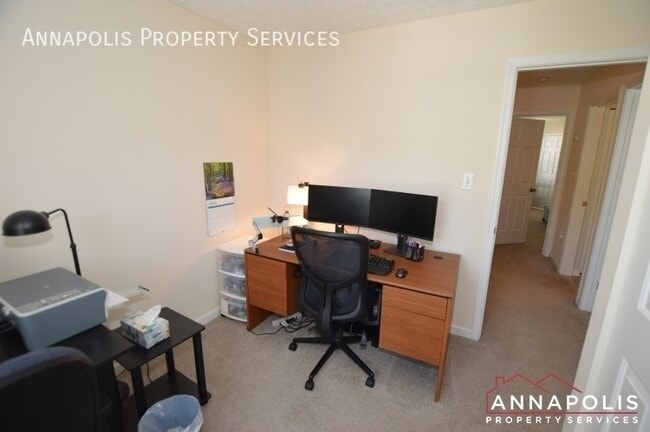 Building Photo - 915 Nanticoke Run Way