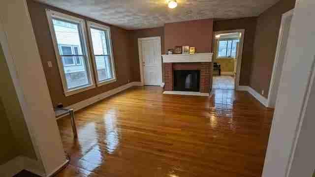 Building Photo - 14 Grant St