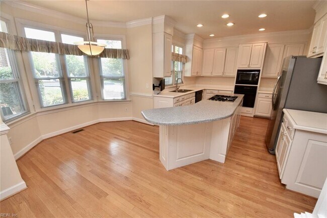Building Photo - 1514 Bordeaux Pl