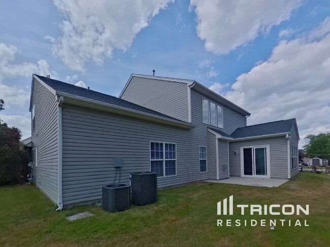 Building Photo - 7135 Tabor Falls Dr