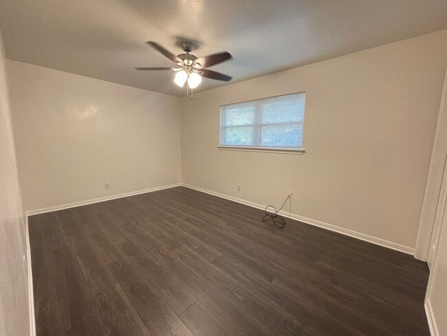 Building Photo - 1306 N 42nd St