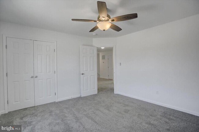 Building Photo - 301 Grandview Ave