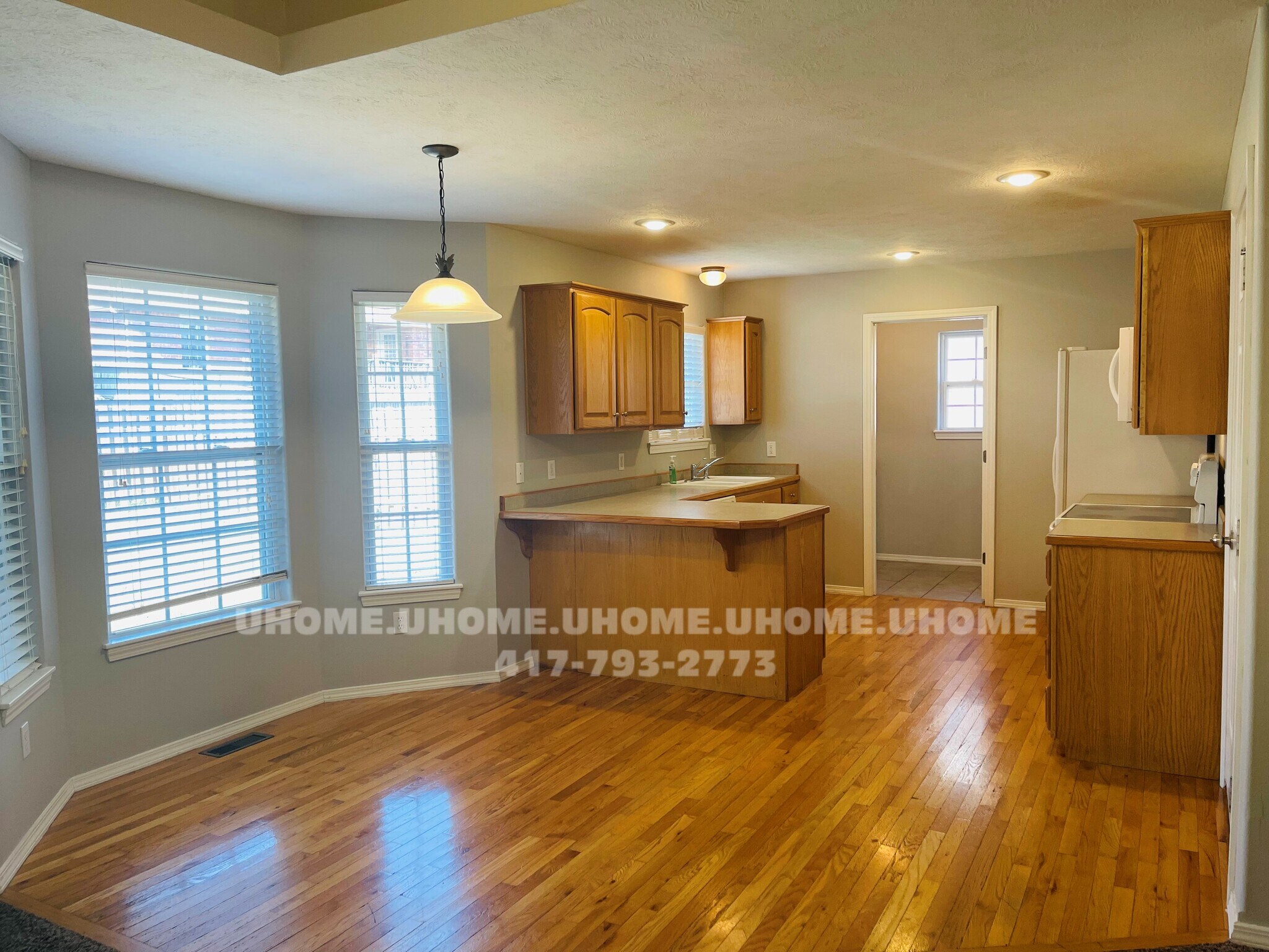 Building Photo - 3841 W Rockwood St