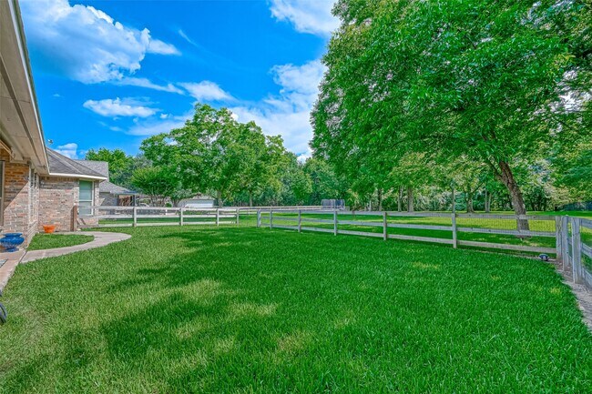 Building Photo - 32515 Westminster Dr