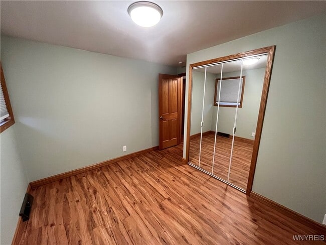 Building Photo - 13 Satinwood Dr