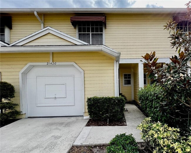 Building Photo - 21420 Tudor Dr