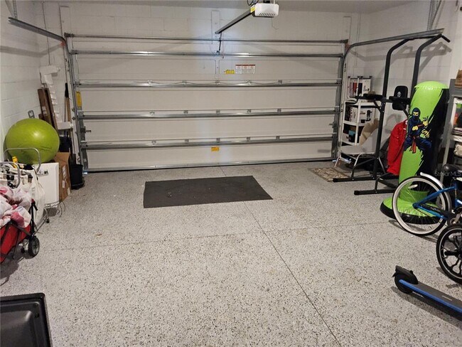 Building Photo - 533 Sea Turtle Ln