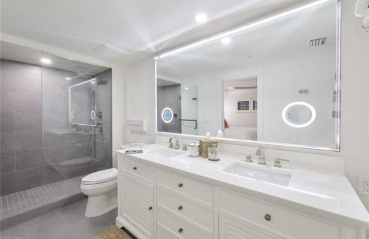 Building Photo - 100 N Collier Blvd