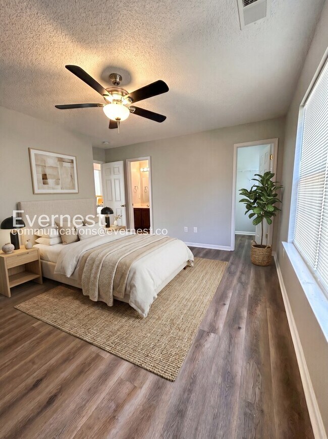 Building Photo - 10339 Gold Pan Rd