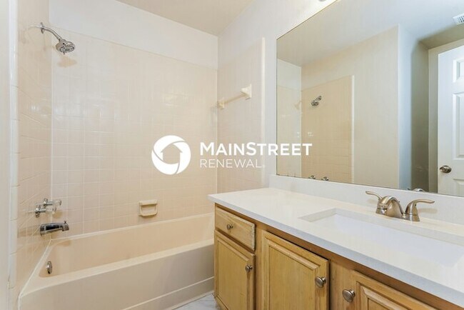 Building Photo - 3 Bedroom Pet-Friendly Home in ARLINGTON, TX with Main Street Renewal