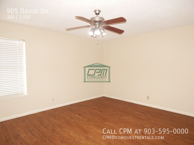 Building Photo - 905 David Dr