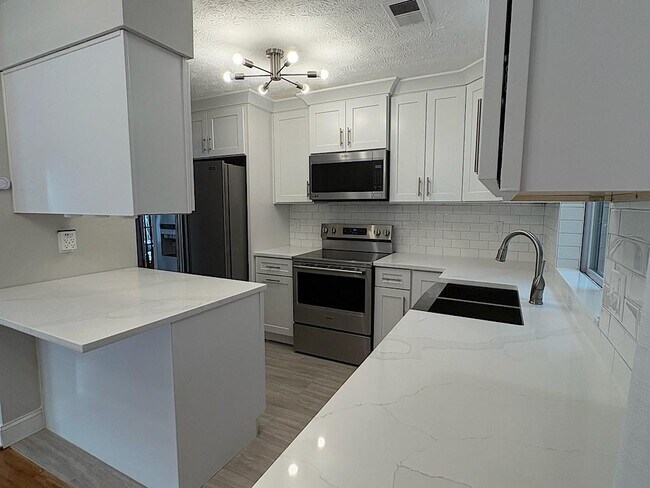 Building Photo - 3767 Murdock Ln