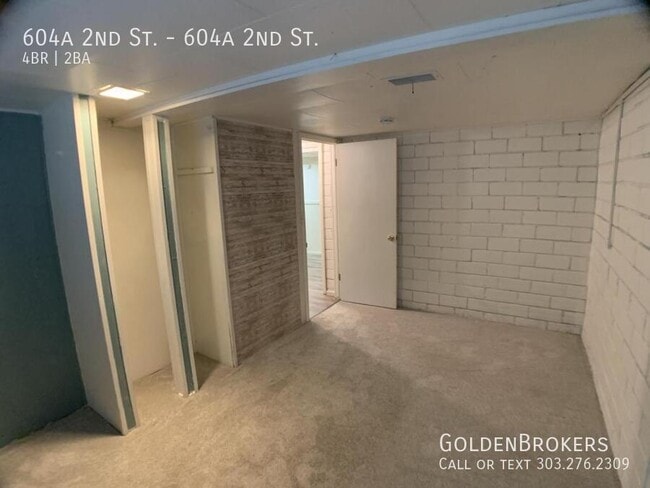 Building Photo - 604 2nd St