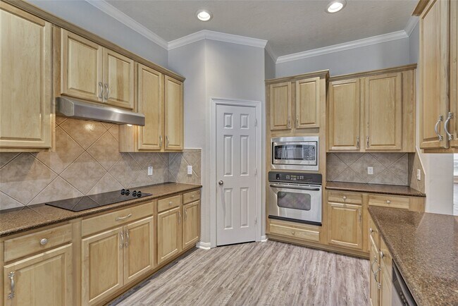 Building Photo - 7 Raindance Ct