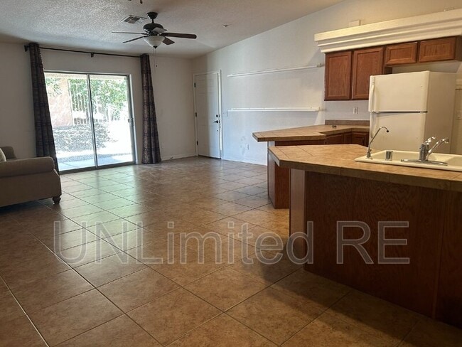 Building Photo - 3001 Talley Dr