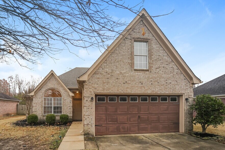 Primary Photo - 965 Parham Drive