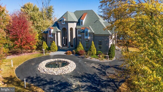 Building Photo - 2620 Love Point Rd