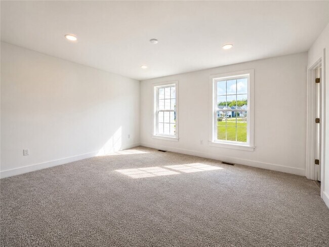 Building Photo - 307 Palisade Wy