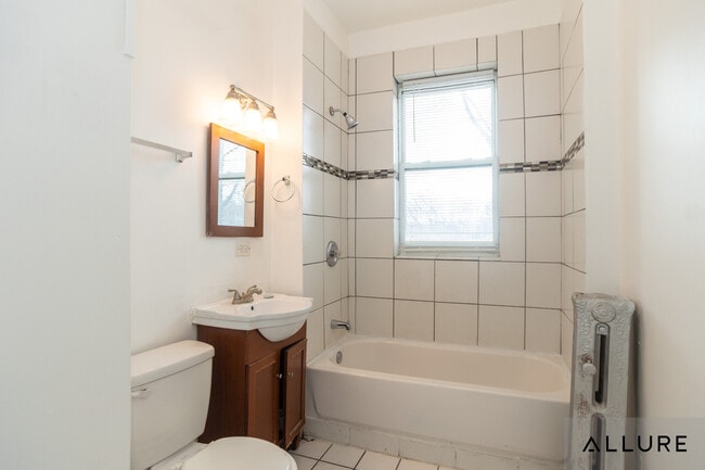 Building Photo - 7250 S Yale Ave